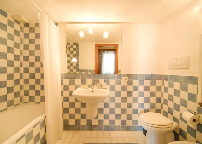 Torlonia 199 - Řím